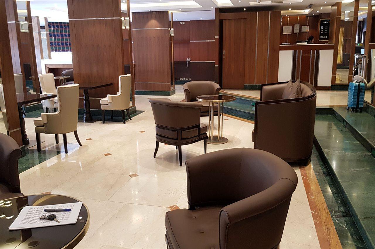 Al Muntazah Plaza Hotel Доха Экстерьер фото