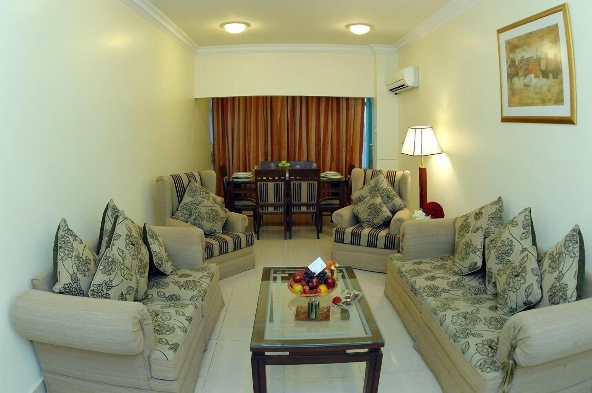 Al Muntazah Plaza Hotel Доха Экстерьер фото
