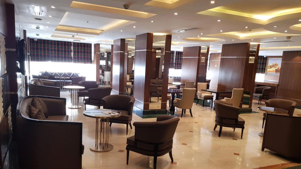 Al Muntazah Plaza Hotel Доха Экстерьер фото